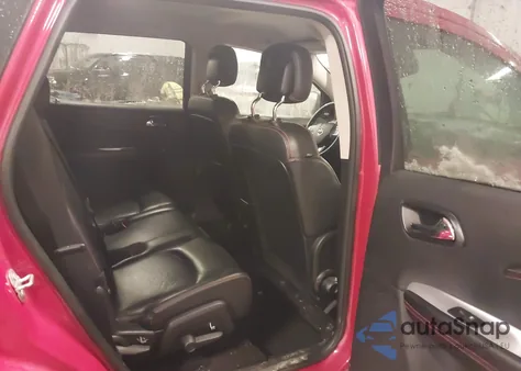 2015 Dodge Journey R/T z USA, uszkodzony, nr VIN 3C4PDDEG5FT518732